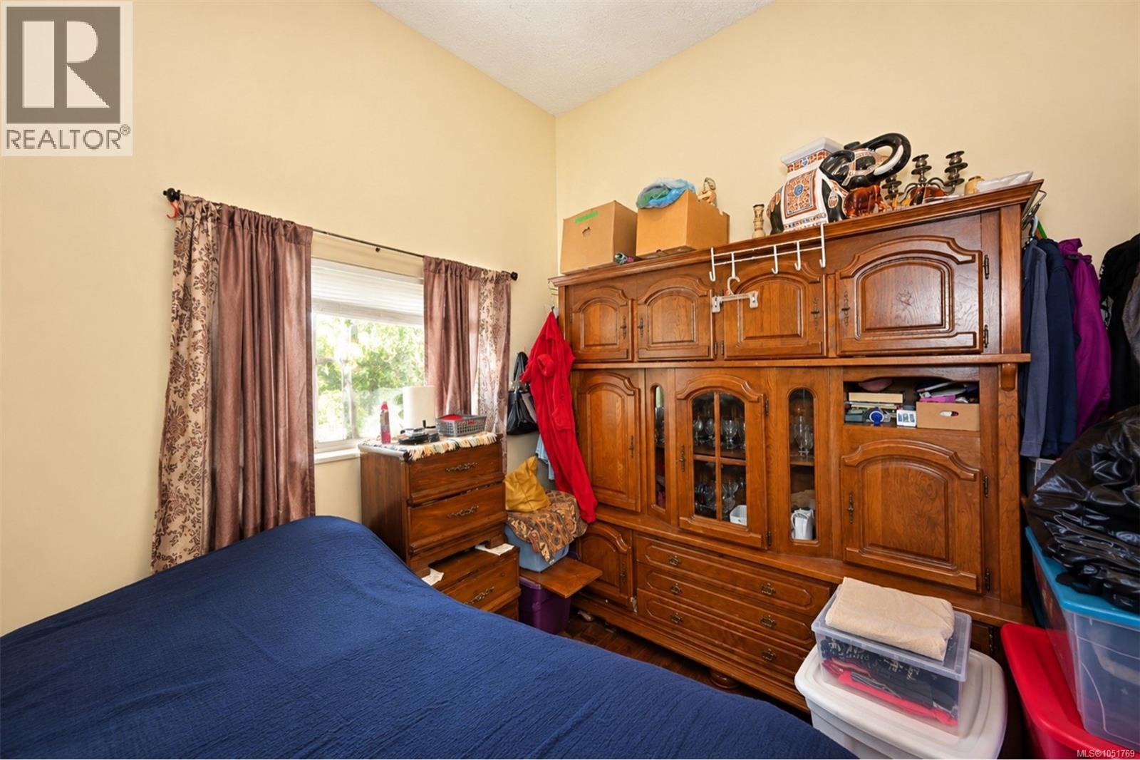 4970 Wilson Rd - 77