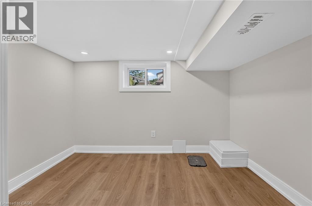 215 Paling Avenue — photo 39