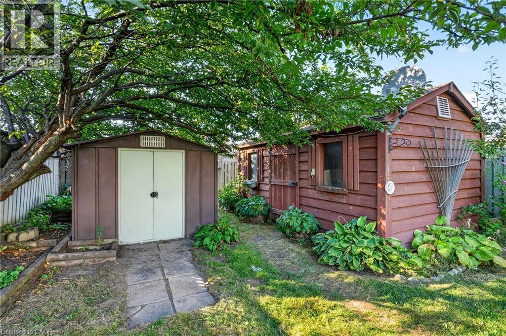 215 Paling Avenue — photo 46