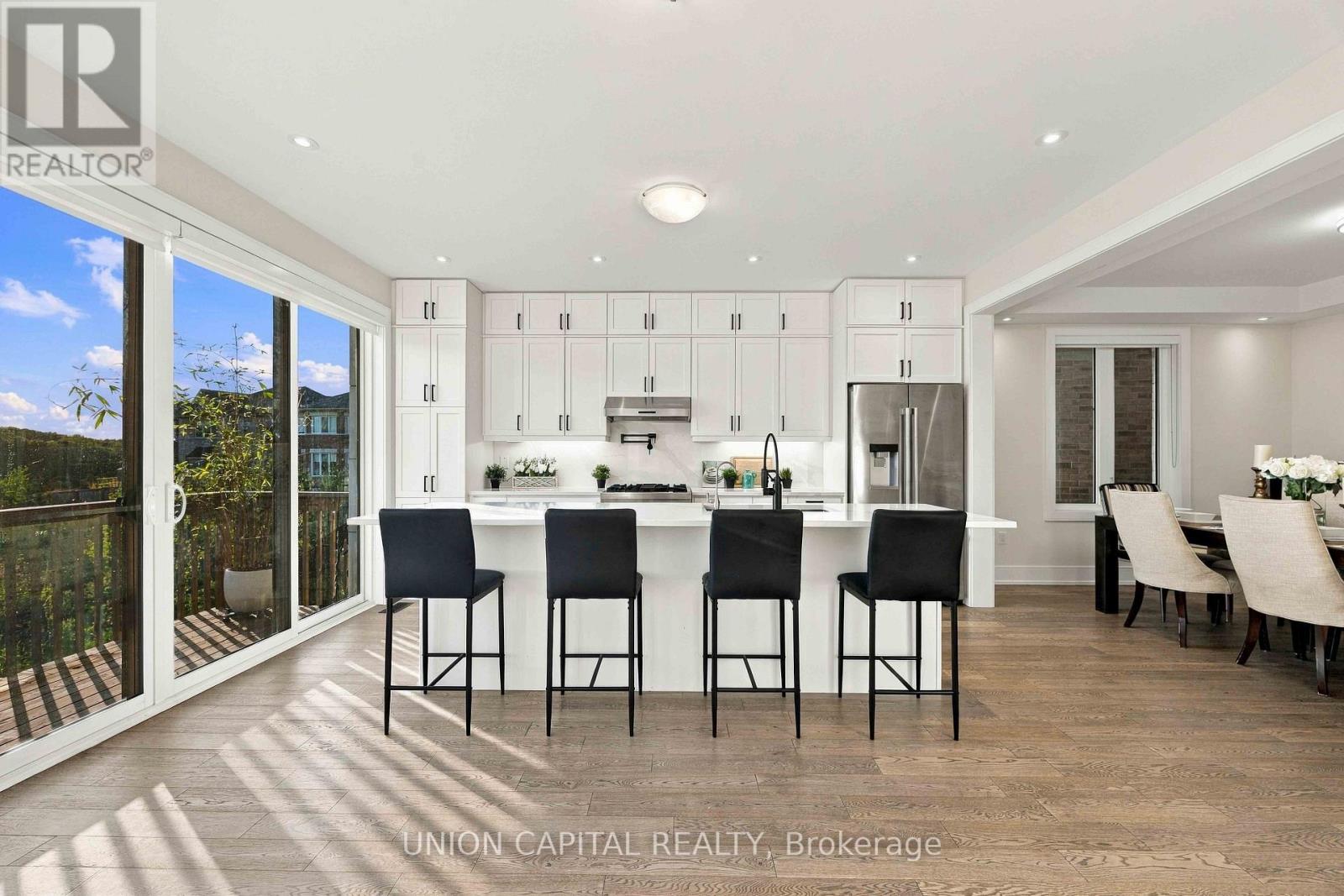 297 Seaview Heights, East Gwillimbury, ON photo 11