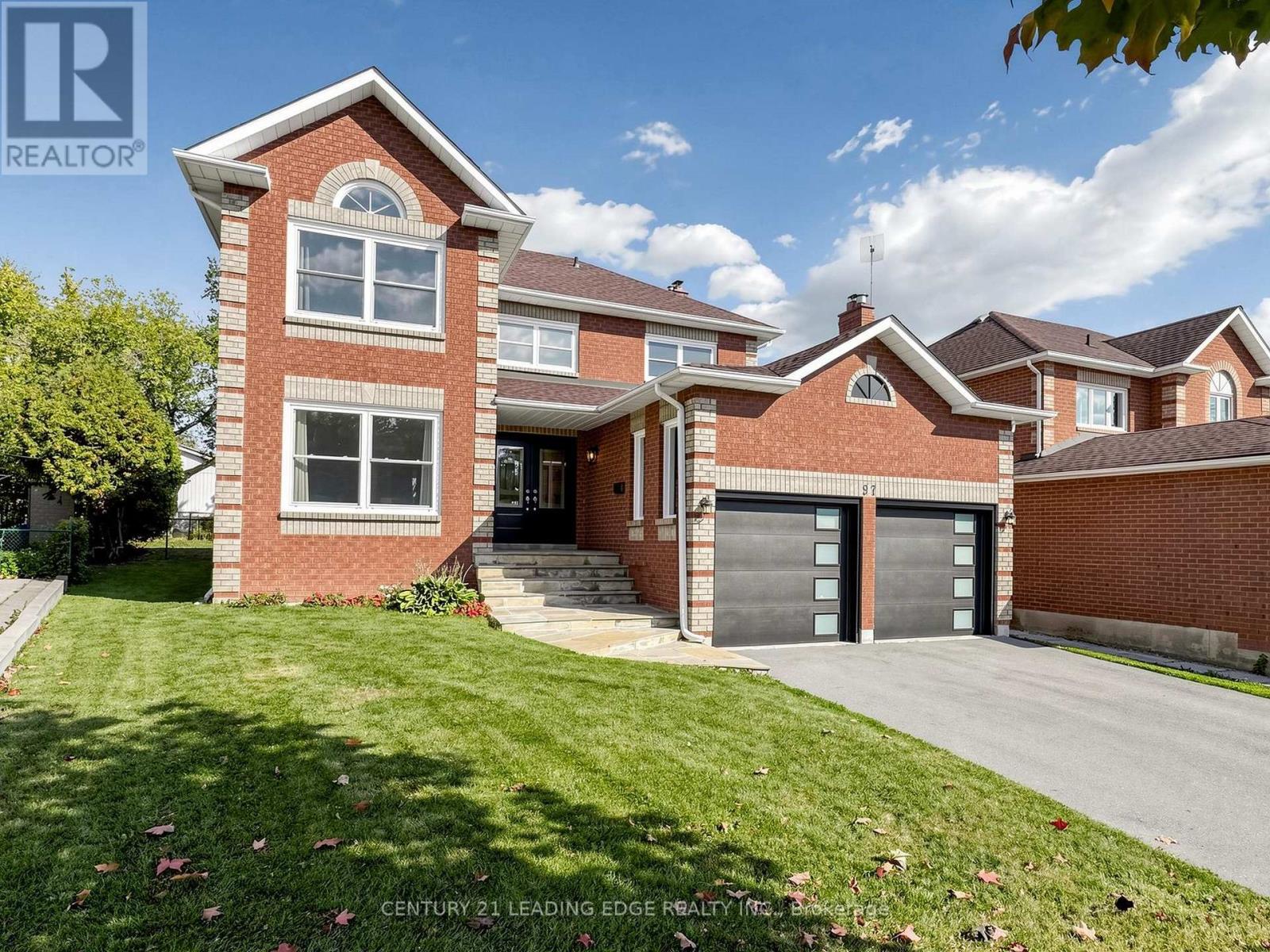 97 Tulip Street, Georgina, ON photo 3