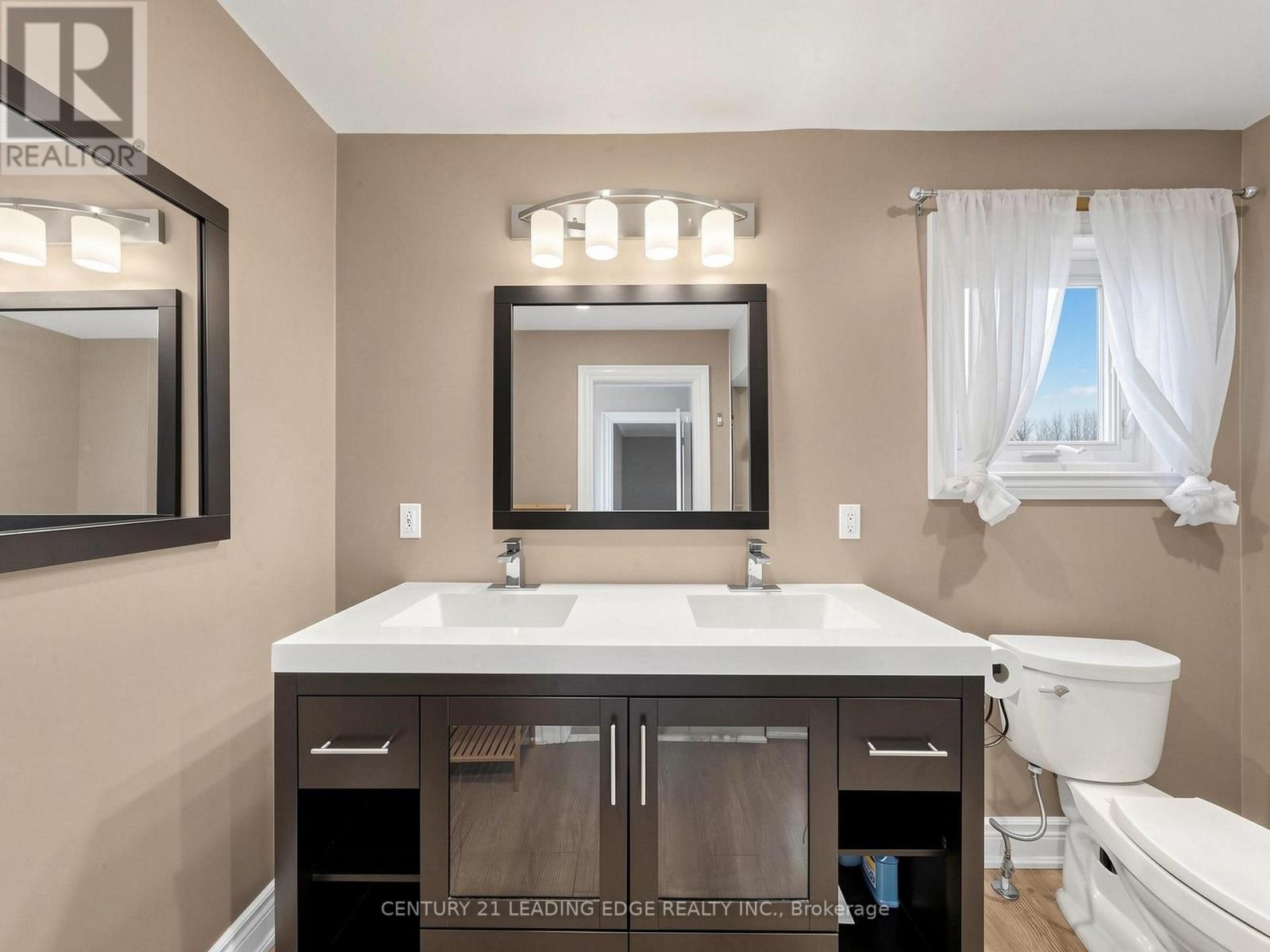 97 Tulip Street, Georgina, ON photo 30