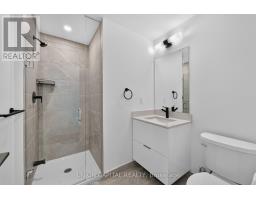 1227 - 8 David Eyer Road, Richmond Hill, ON L4S0N3 Photo 18