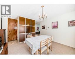 Primary Bedroom - 8 Varsdale Place Nw, Calgary, AB T3A0G7 Photo 12