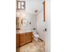 Family room - 8 Varsdale Place Nw, Calgary, AB T3A0G7 Photo 16