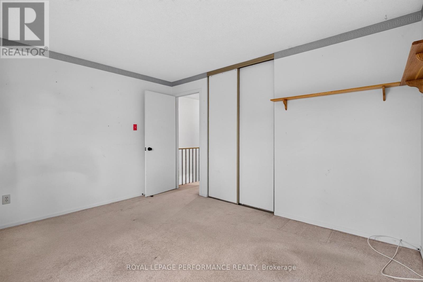 6198 VOYAGEUR DRIVE - 34