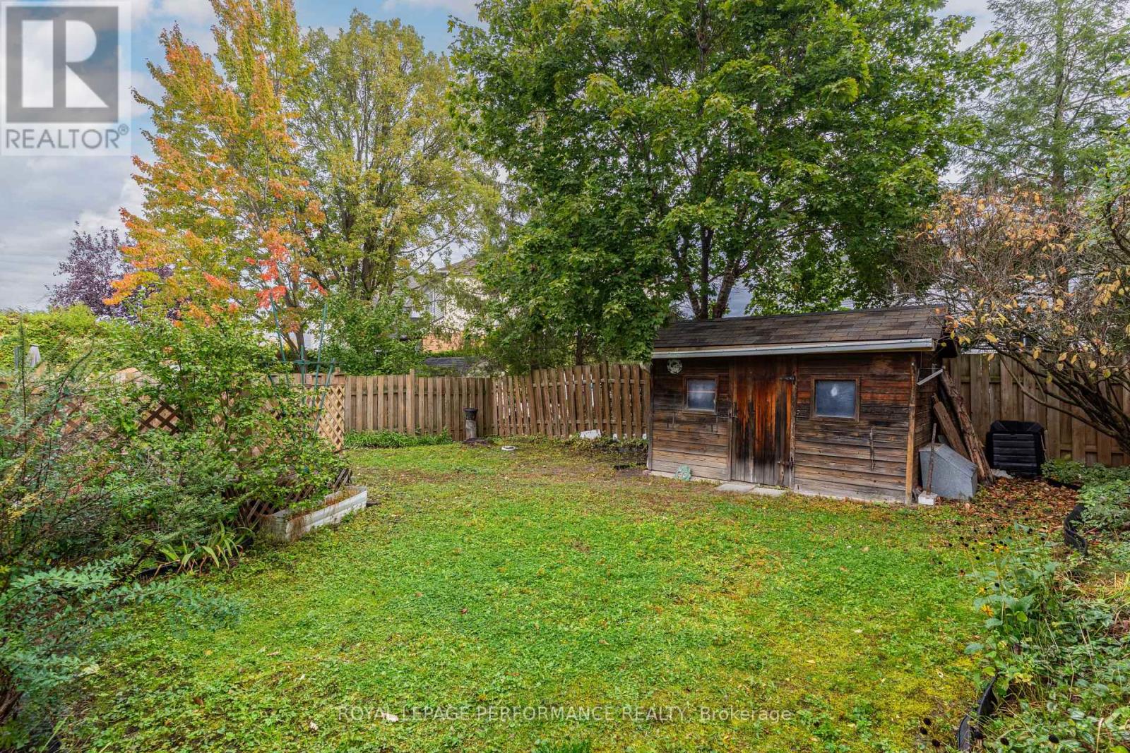 6198 VOYAGEUR DRIVE - 42