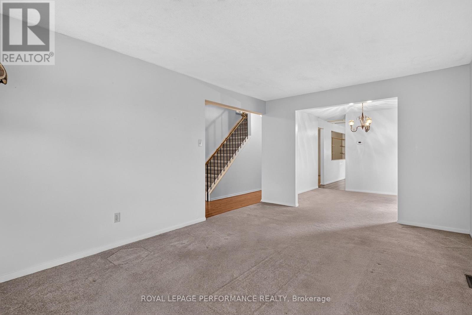 6198 VOYAGEUR DRIVE - 7