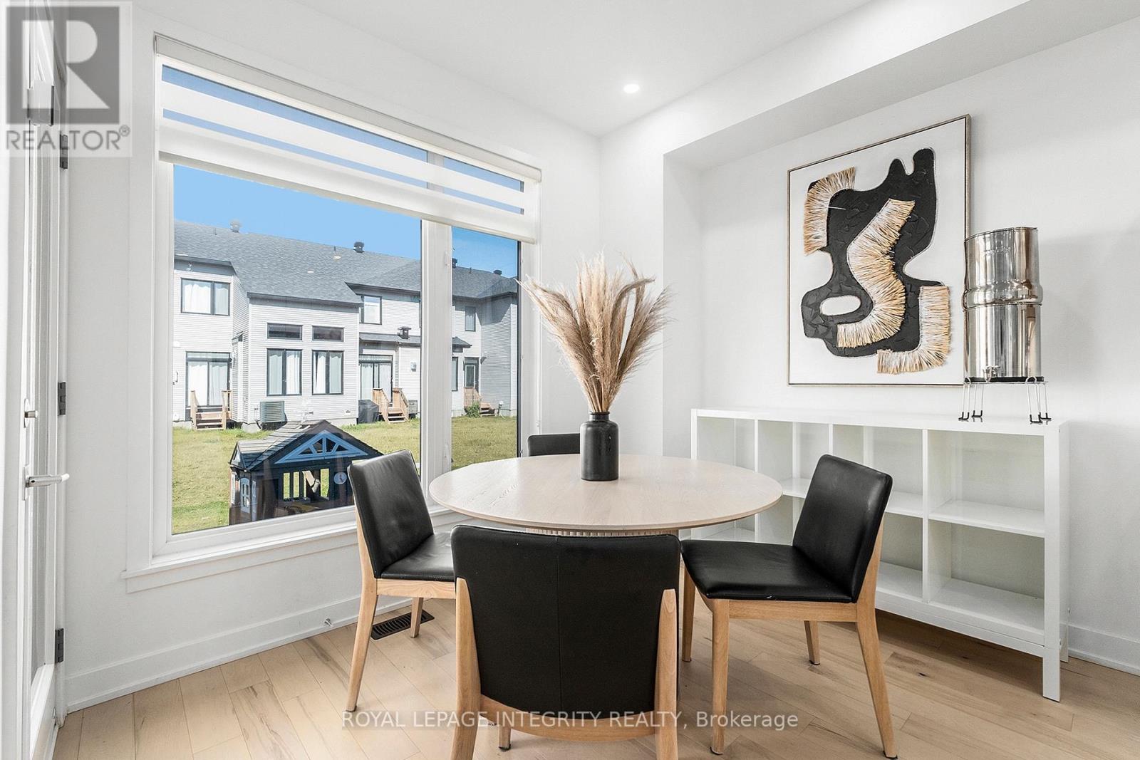 860 SOLARIUM AVENUE - 13