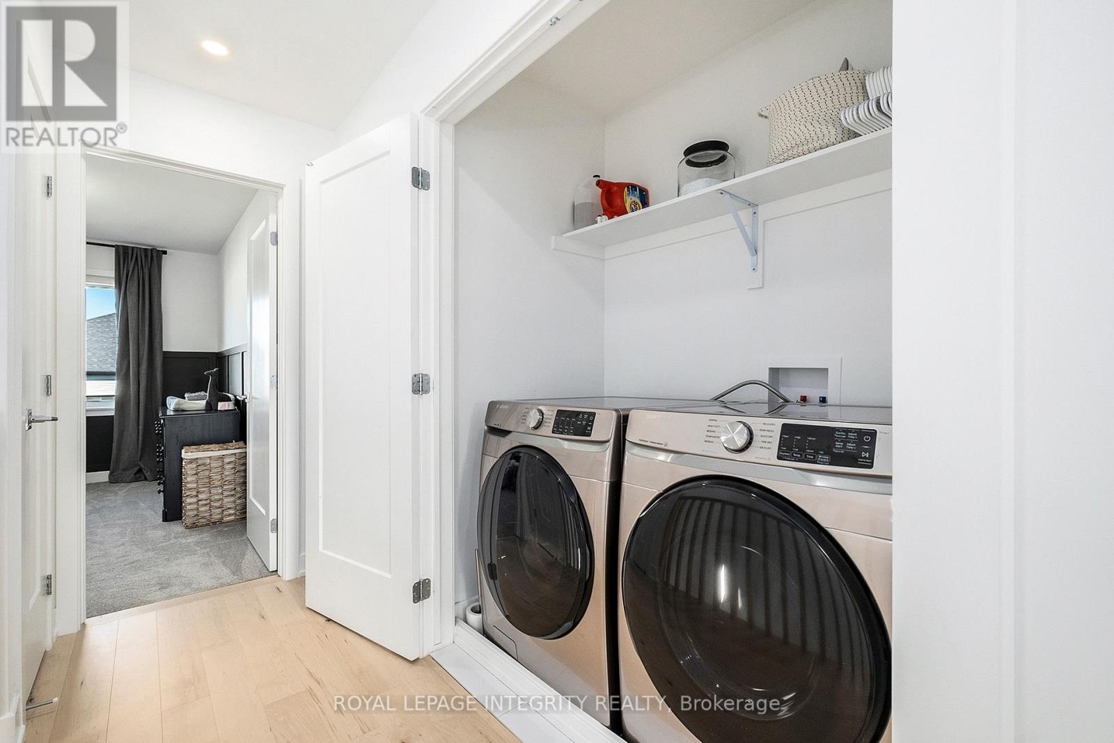 860 SOLARIUM AVENUE - Image 18