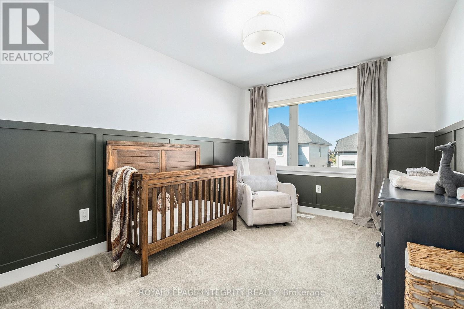 860 SOLARIUM AVENUE - 24
