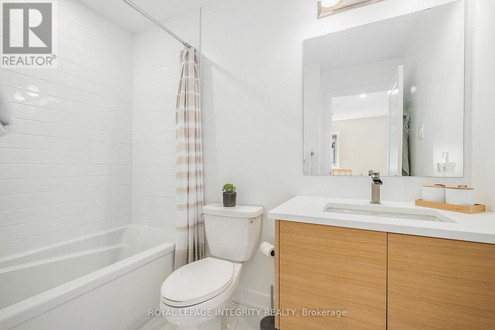 860 SOLARIUM AVENUE - 29