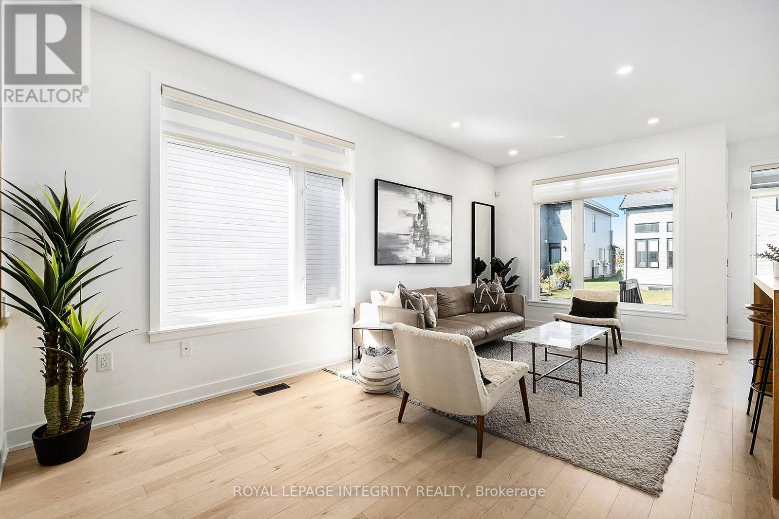 860 SOLARIUM AVENUE - Image 7