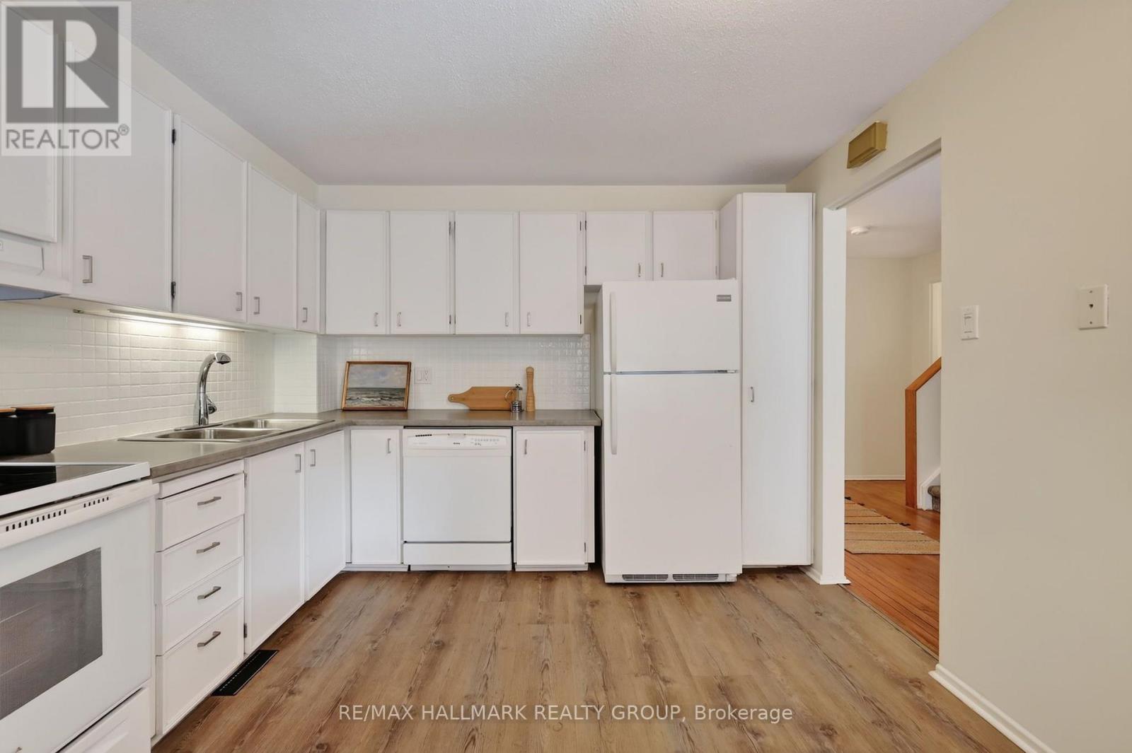 1086 BARWELL AVENUE - Image 17