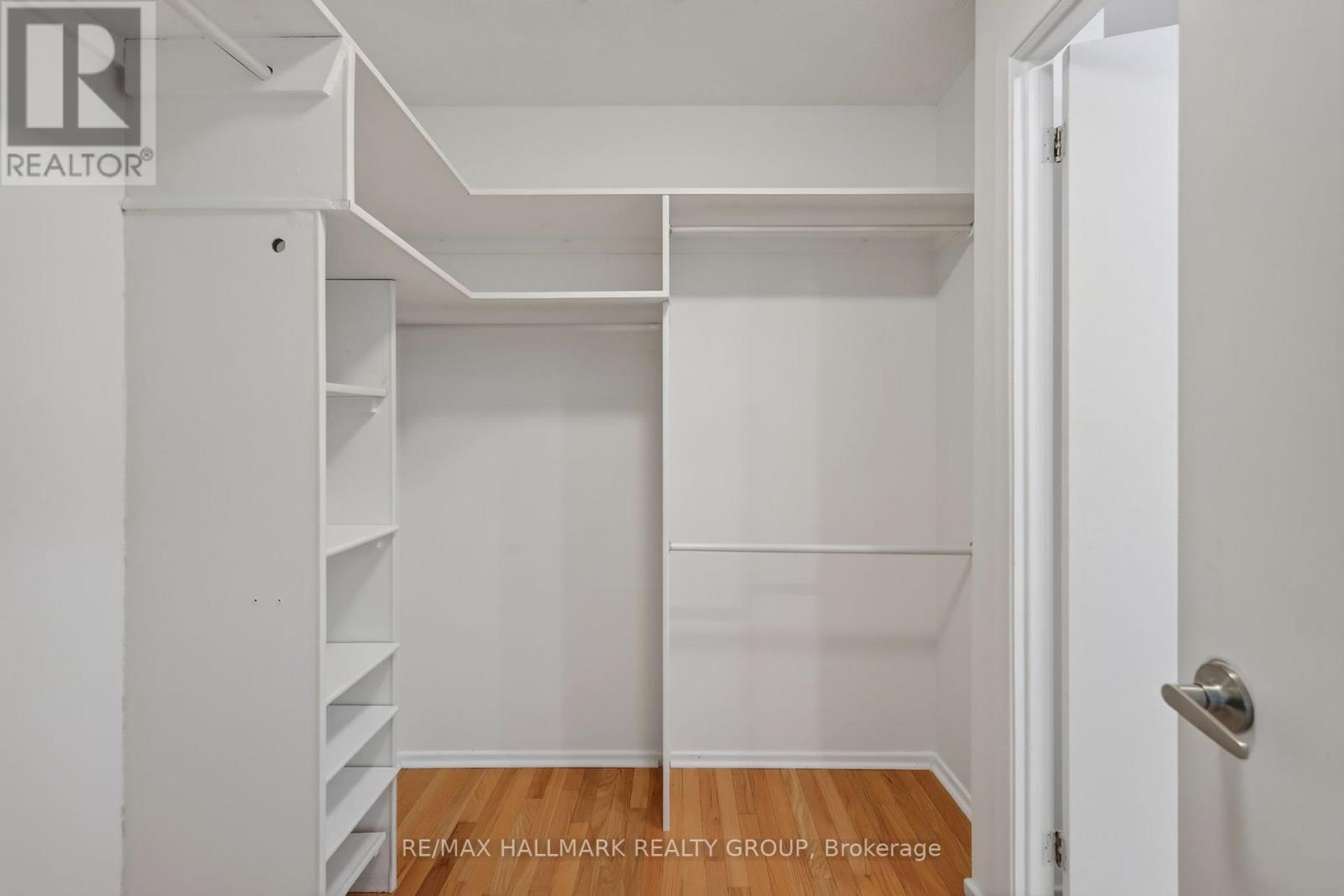 1086 BARWELL AVENUE - Image 23