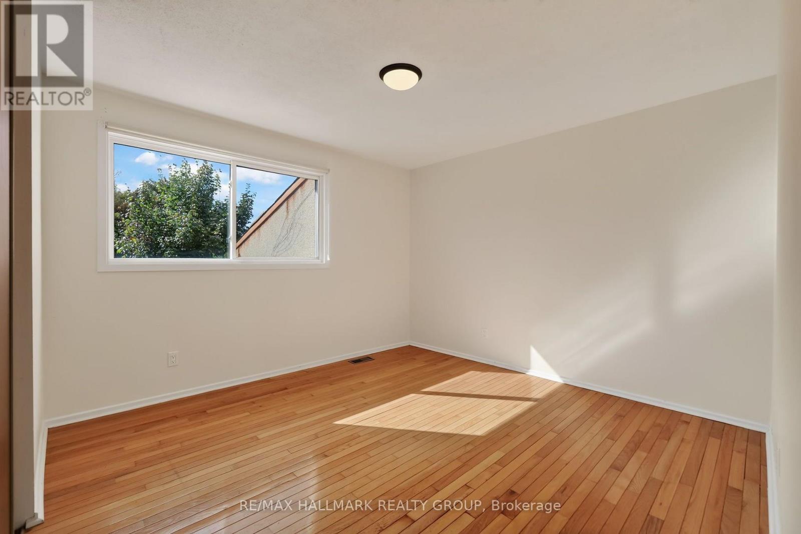 1086 BARWELL AVENUE - 25