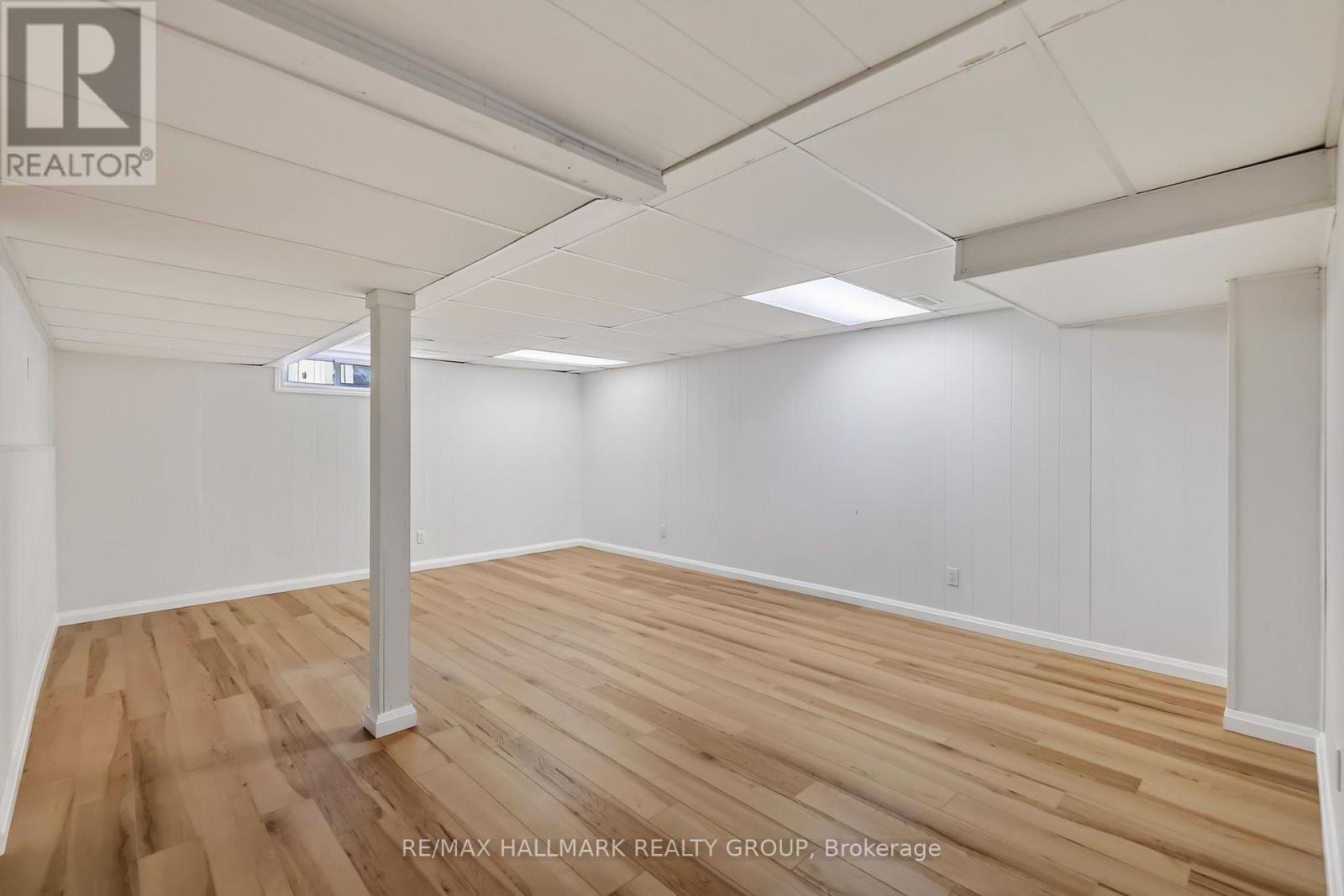 1086 BARWELL AVENUE - 30