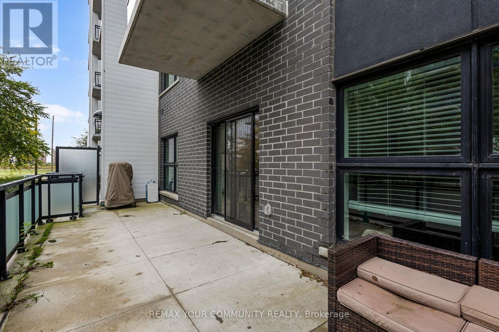 110- 102 Grovewood Common Circle, Oakville, ON photo 14