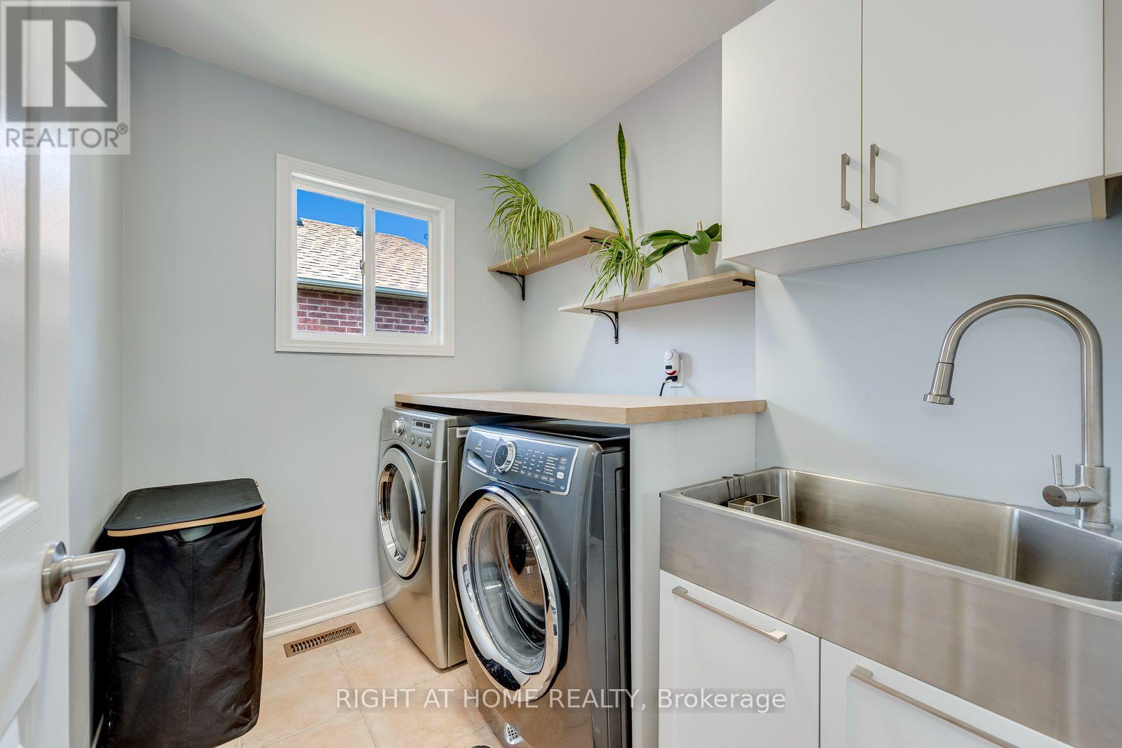 2416 Lazio Lane, Oakville, ON photo 27