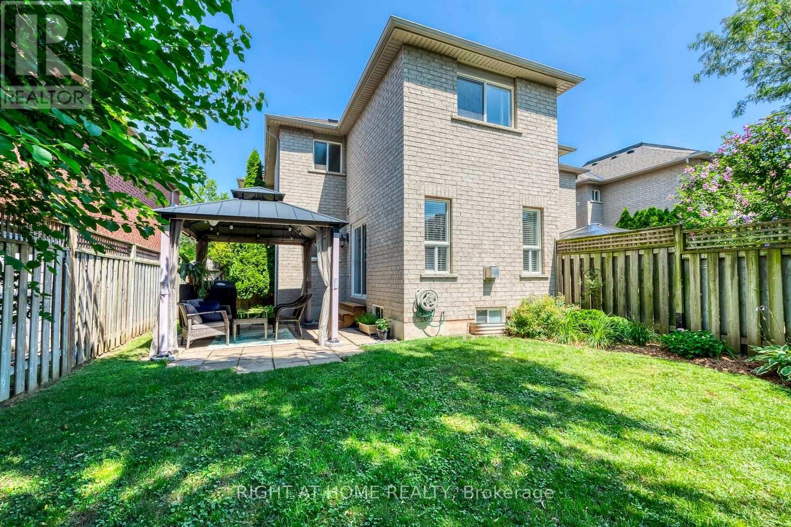2416 Lazio Lane, Oakville, ON photo 42