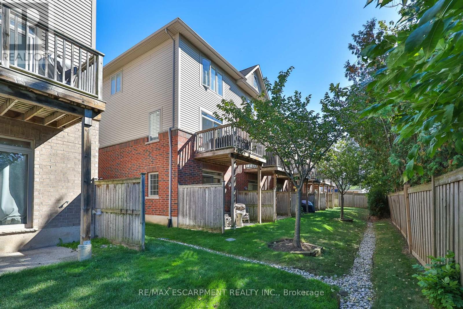 42- 1401 PLAINS Road, Burlington, ON photo 40