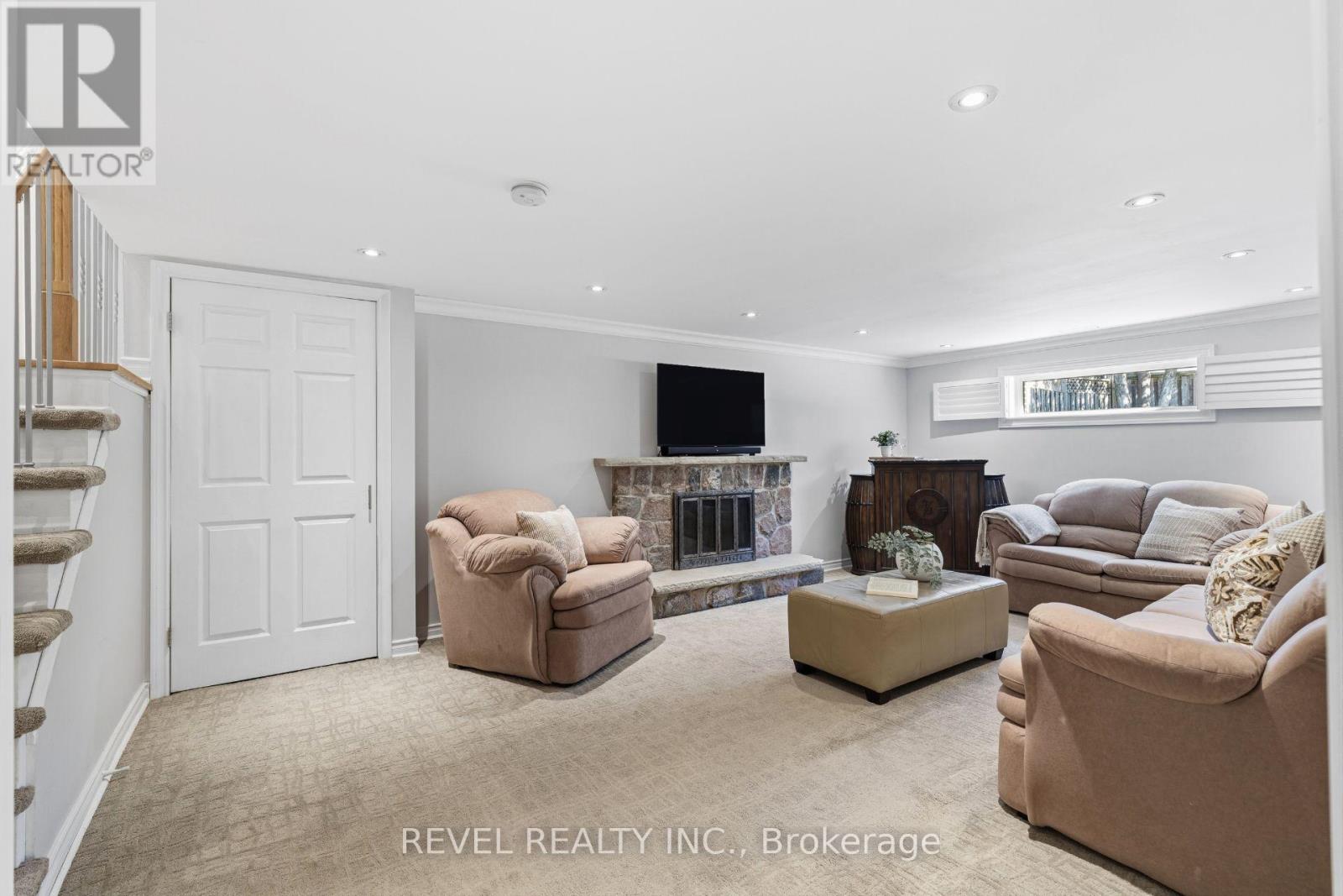 23 RIVER VIEW DRIVE - 24