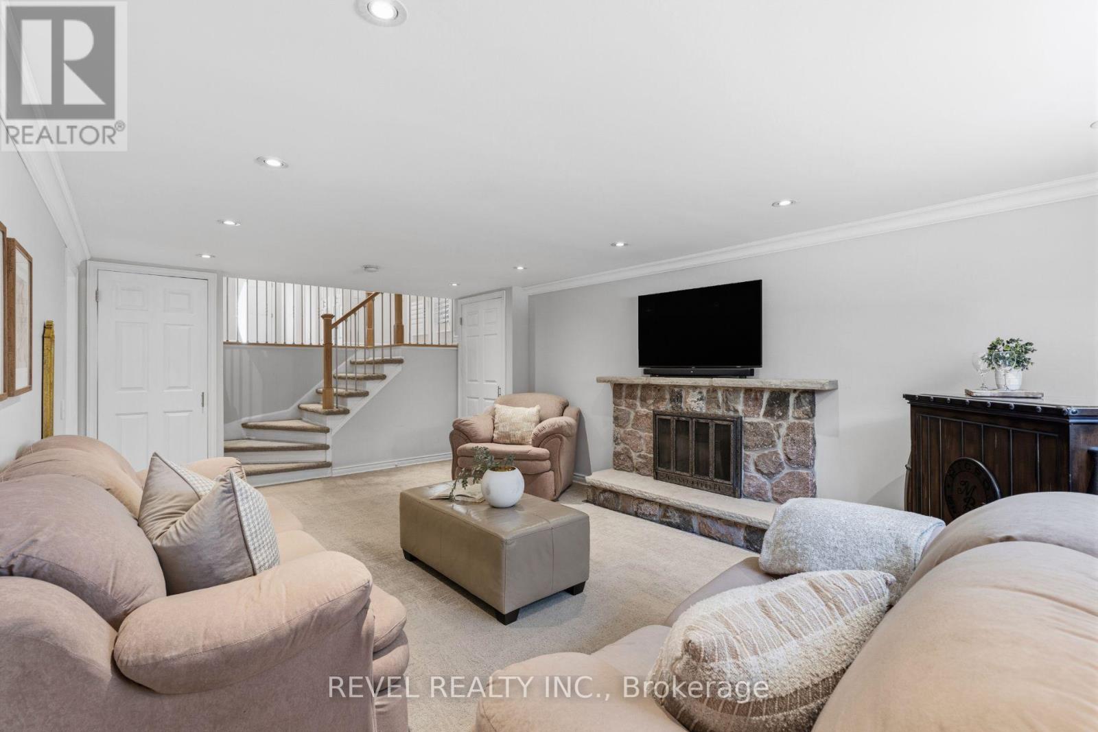 23 RIVER VIEW DRIVE - 25