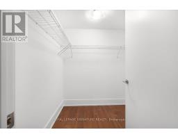 301 - 2450 Bloor Street W, Toronto, ON M6S0A9 Photo 16