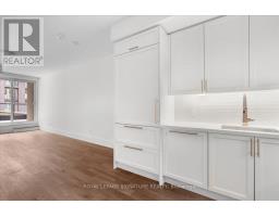 301 - 2450 Bloor Street W, Toronto, ON M6S0A9 Photo 6