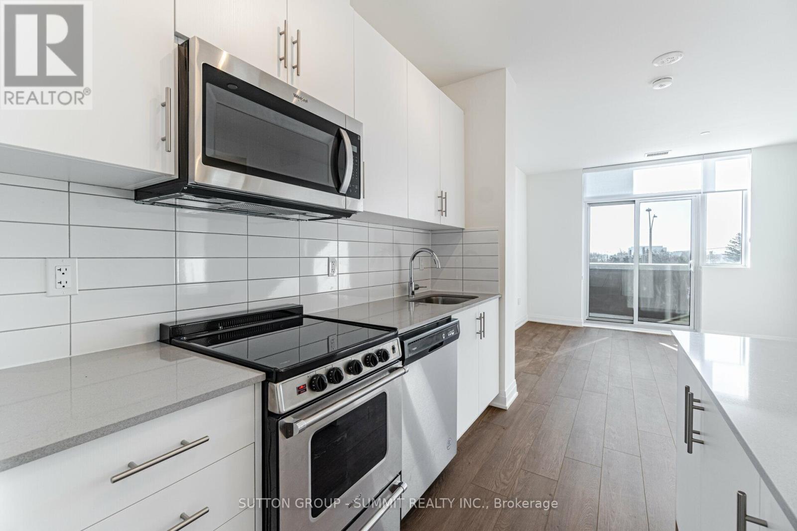 509 Dundas Street West — photo 11