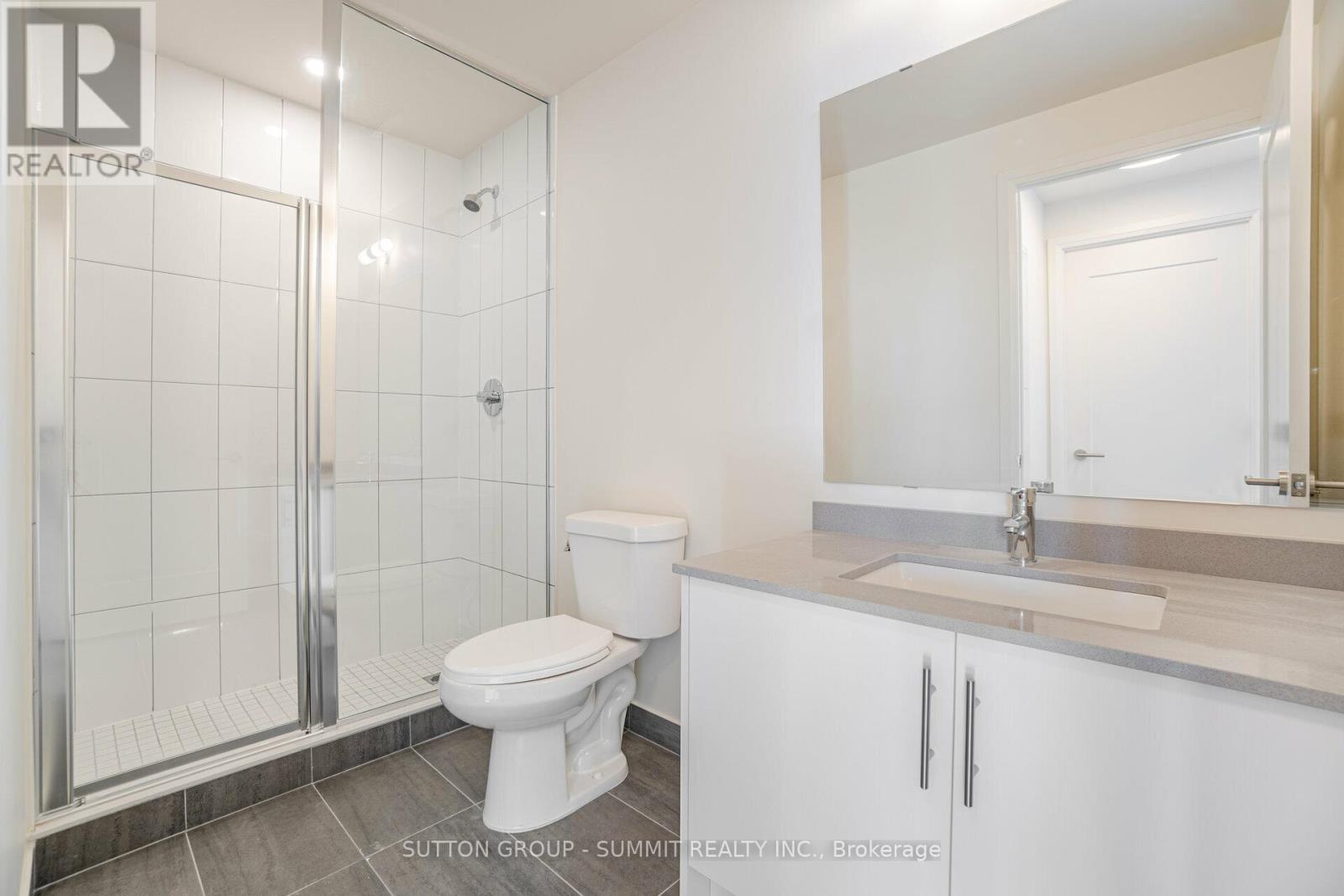 509 Dundas Street West — photo 18