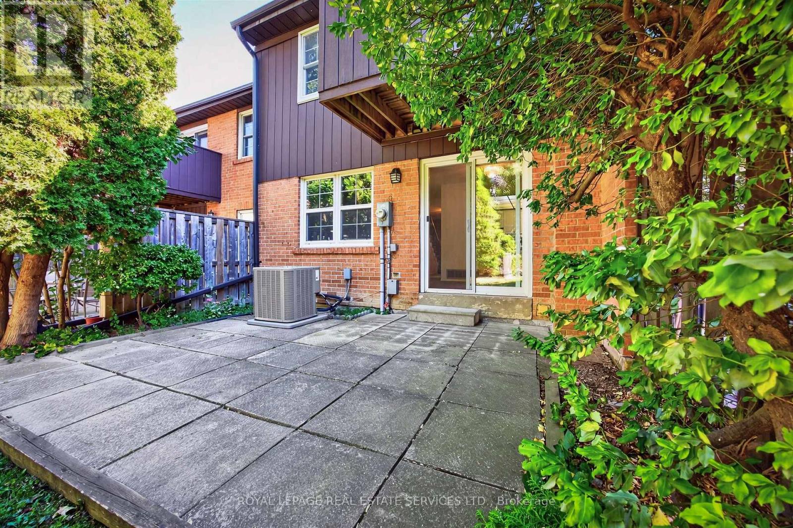 86- 1951 Rathburn Road East, Mississauga, ON photo 11