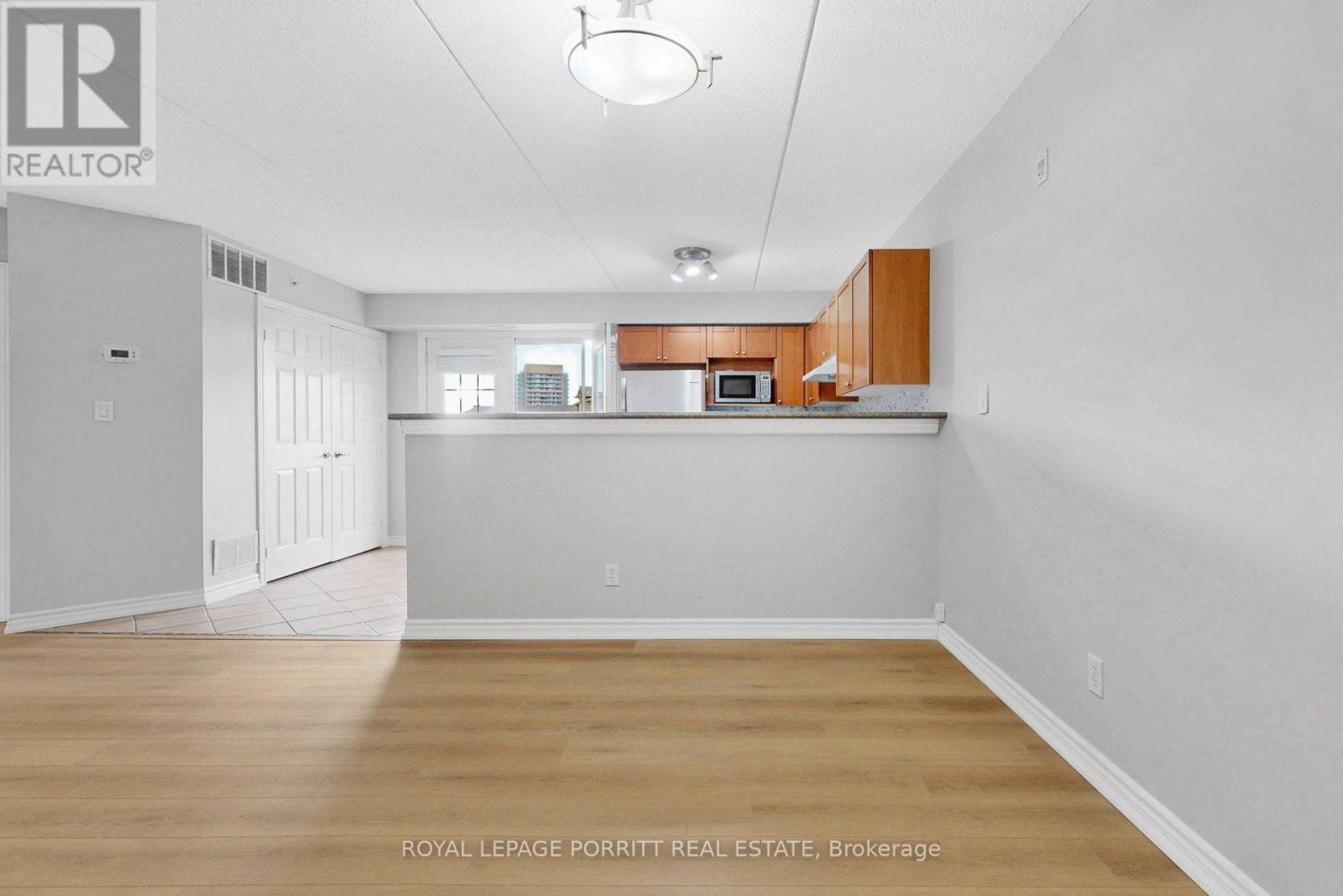 2085 Appleby Line — photo 10