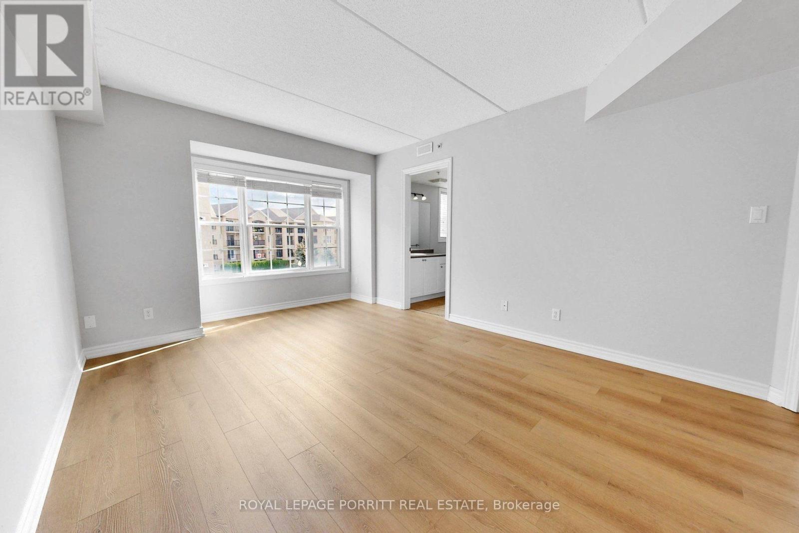 2085 Appleby Line — photo 18