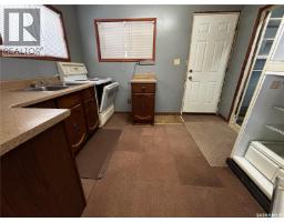 Laundry room - 428 I Avenue S, Saskatoon, SK S7M1Y4 Photo 7