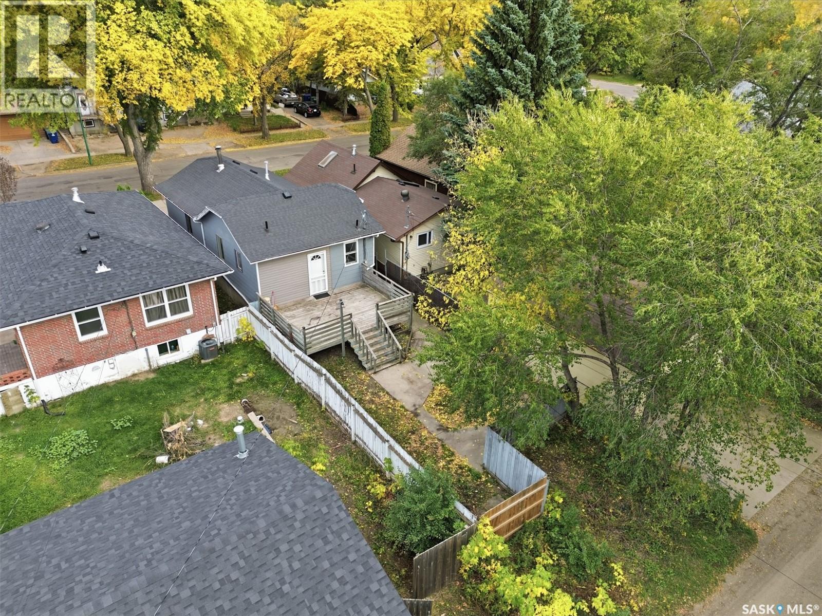 1417 G AVENUE N - 11