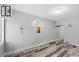 1417 G Avenue N, Saskatoon, SK S7L2A8 Photo 14
