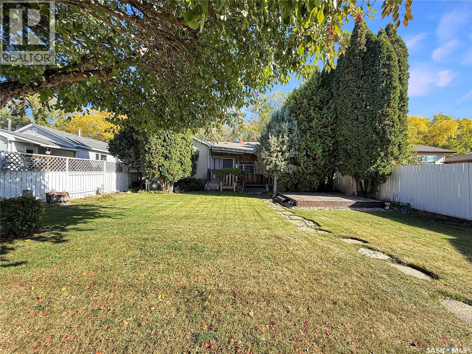 1841 102nd STREET, North Battleford — photo 20