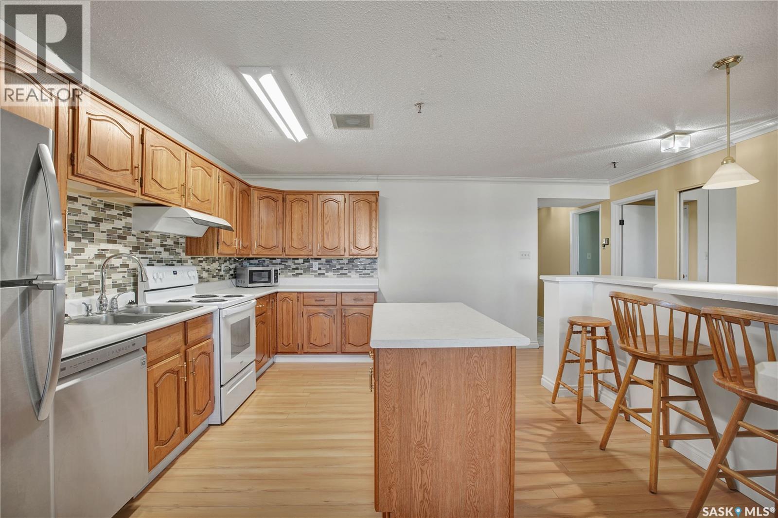 #601 510 5th AVENUE N - 9