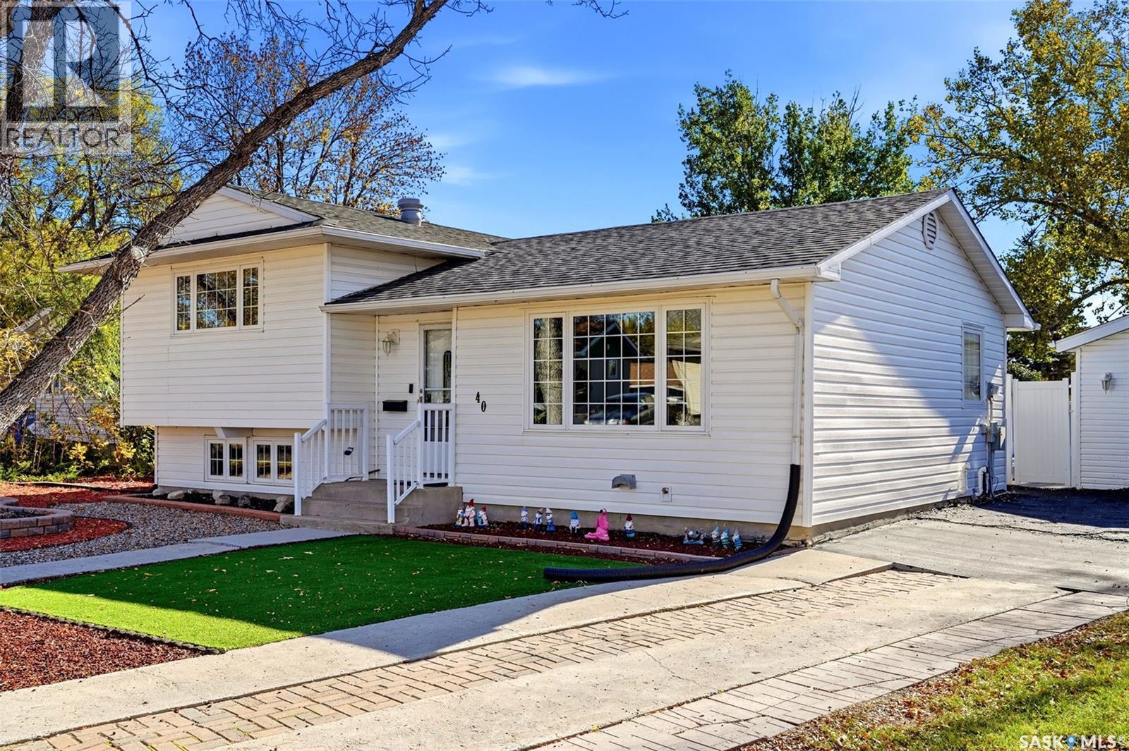 40 PLEASANTVIEW BAY, Regina — photo 2