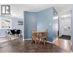 Bedroom - 40 Pleasantview Bay, Regina, SK S4R5H3 Photo 8