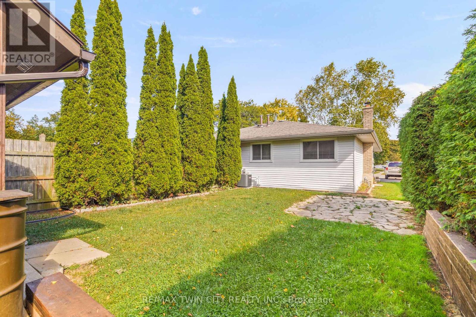 35 IVANHOE ROAD - Image 38