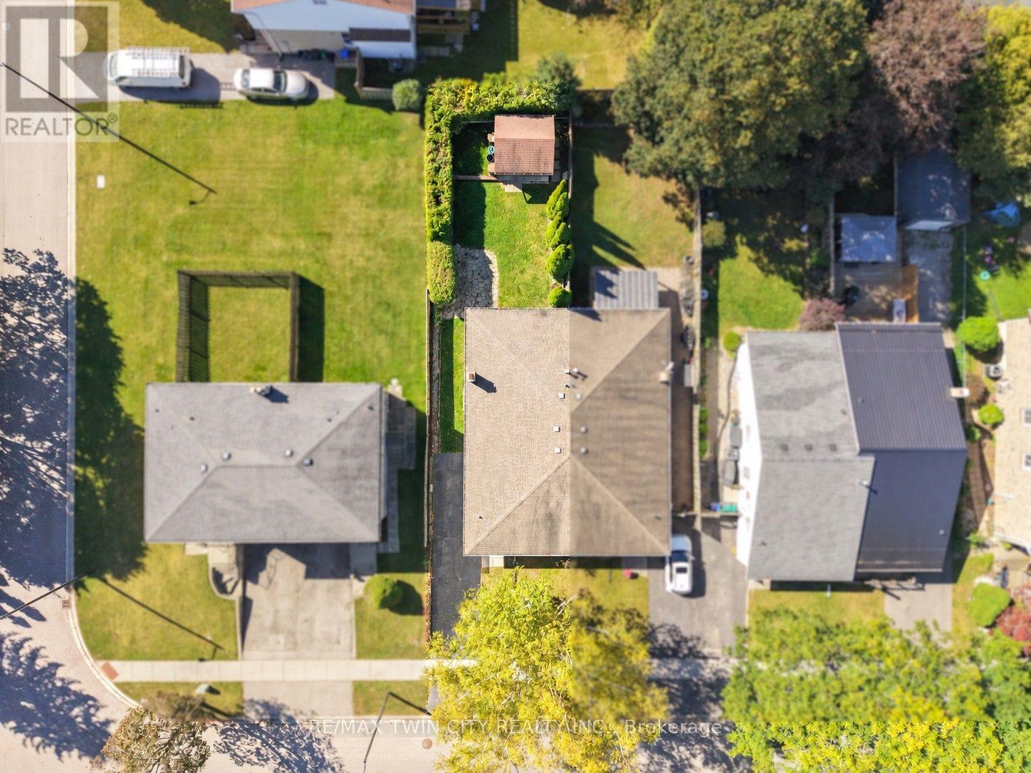 35 IVANHOE ROAD - 46
