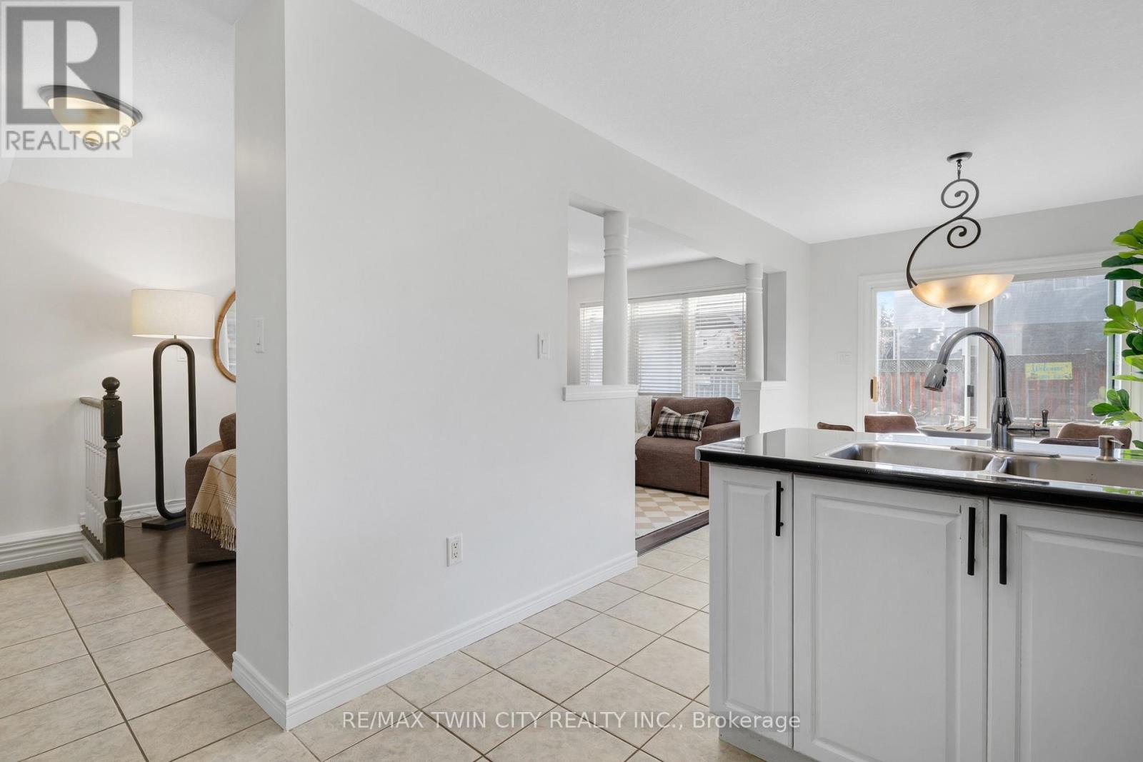168 Patton Drive, Cambridge, ON photo 14