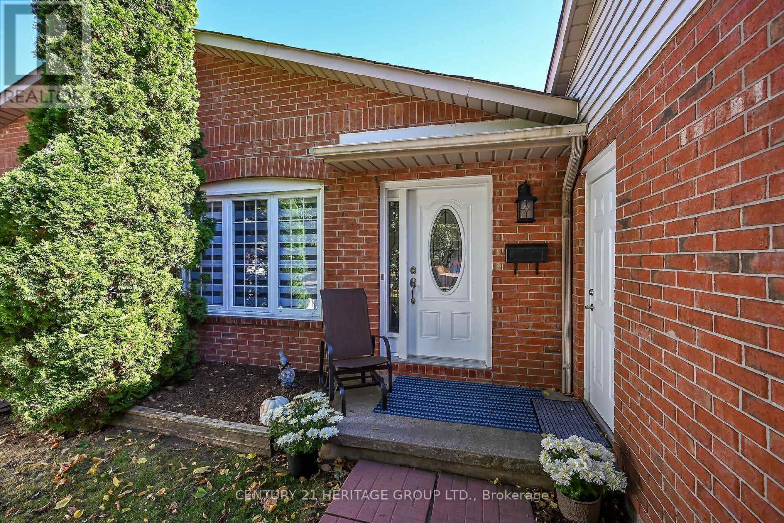 89 Stoney Brook Crescent, St. Catharines, ON photo 3