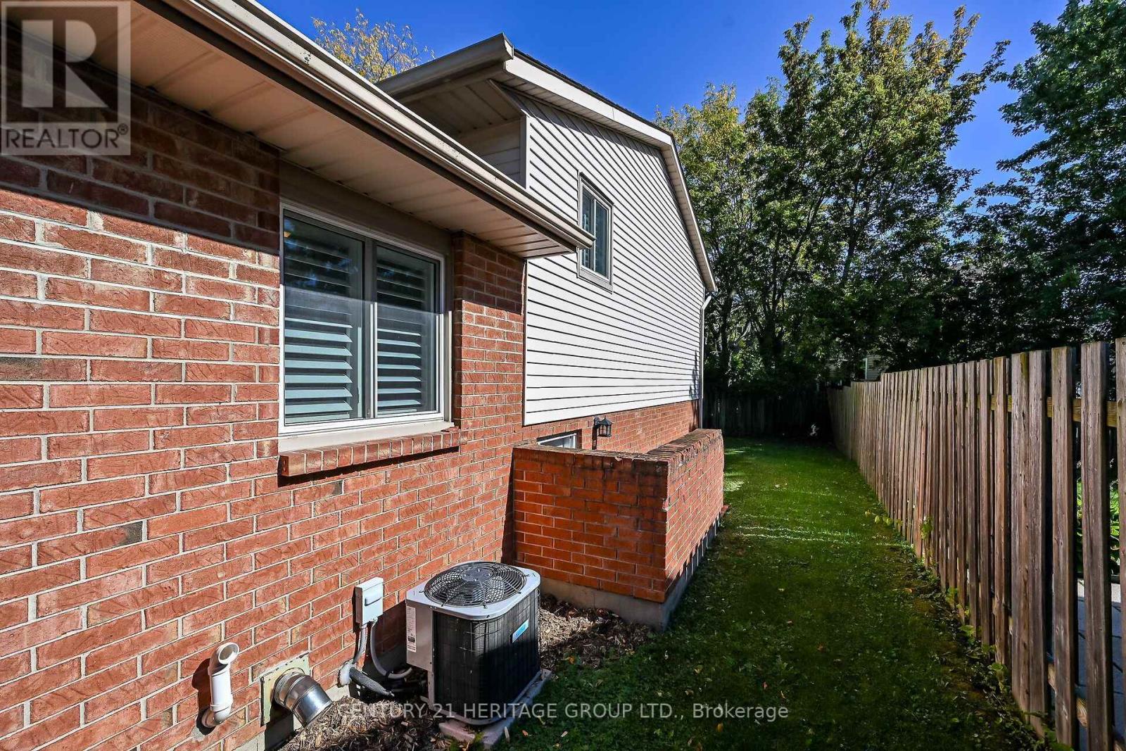 89 STONEY BROOK CRESCENT - 47