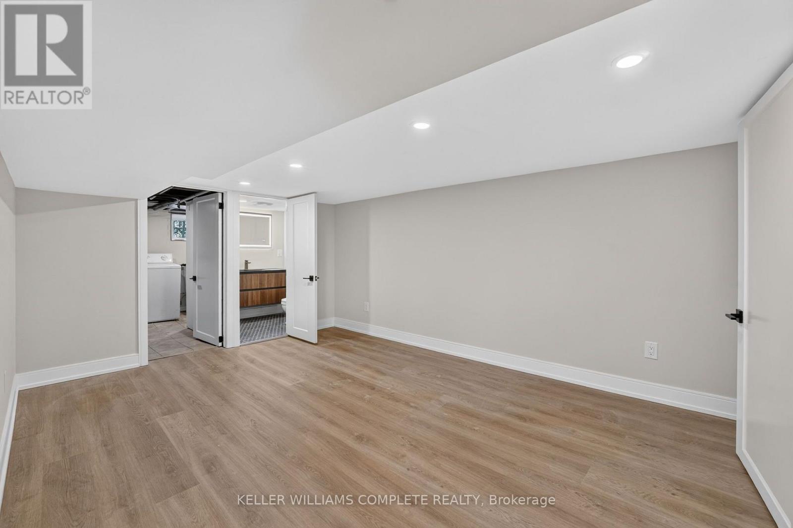 215 Paling Avenue — photo 38