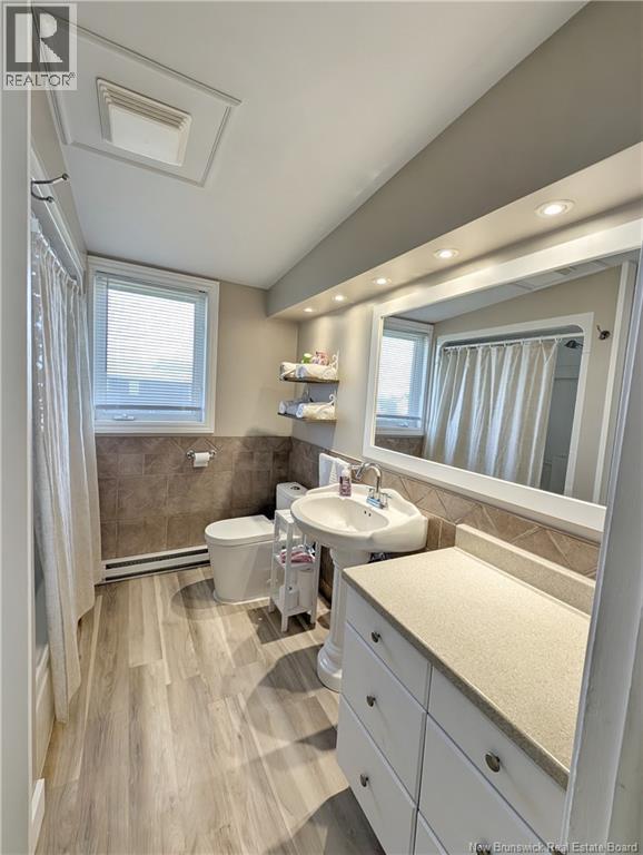 7701 du Havre Street - 8