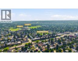 20 Rossburn Crescent SW - photo 38