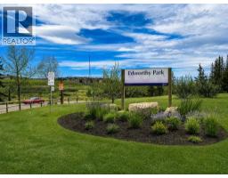 20 Rossburn Crescent SW - photo 45